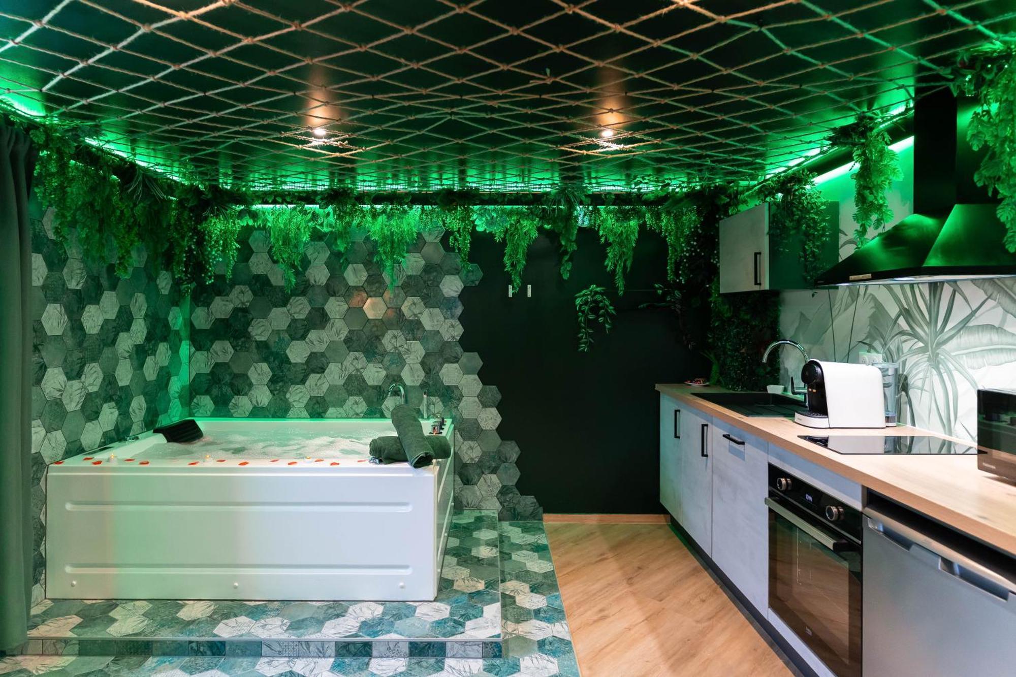רופנהיים L'Oasis Tropicale, Jacuzzi, Love Room מראה חיצוני תמונה