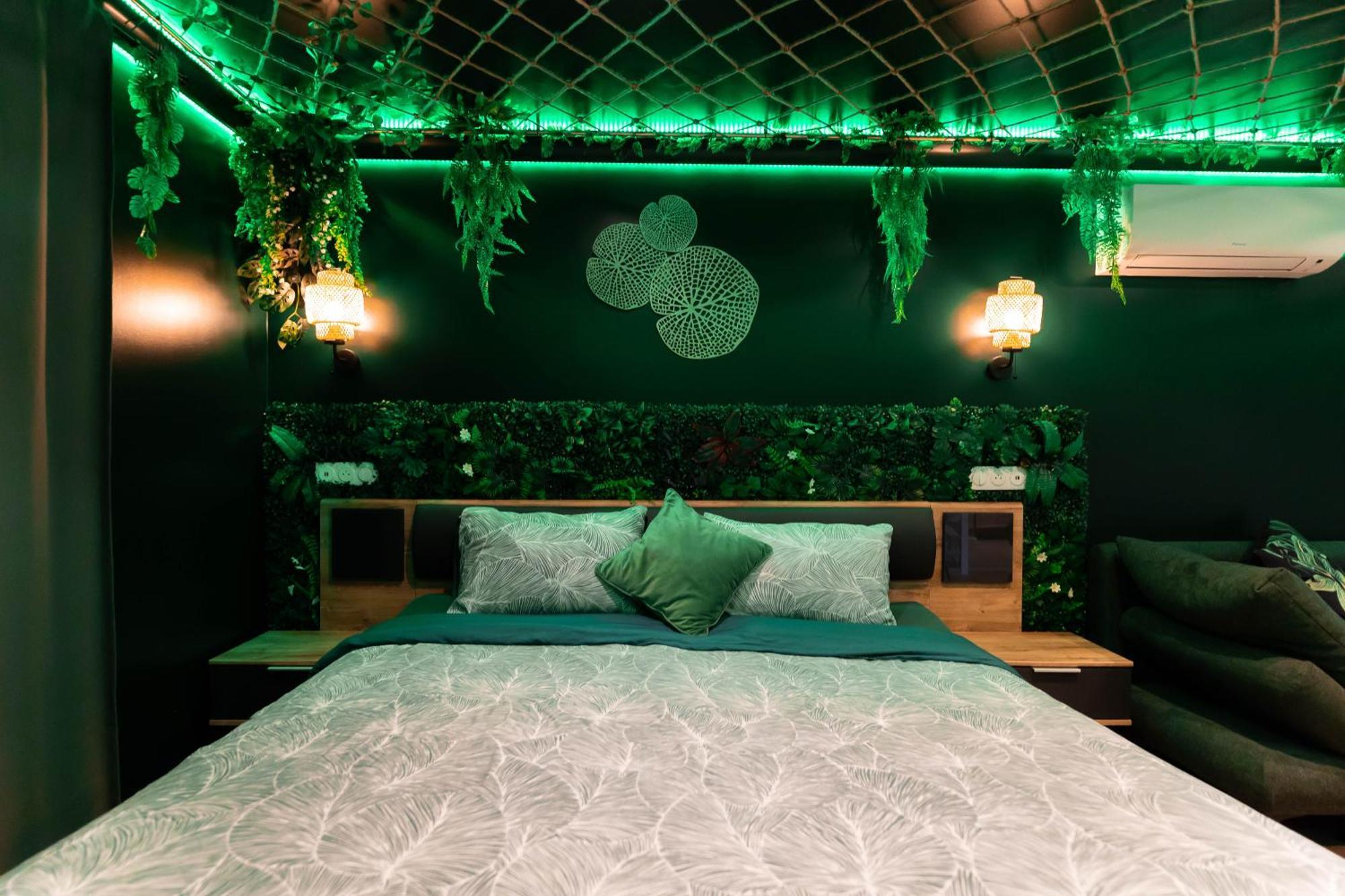 רופנהיים L'Oasis Tropicale, Jacuzzi, Love Room מראה חיצוני תמונה
